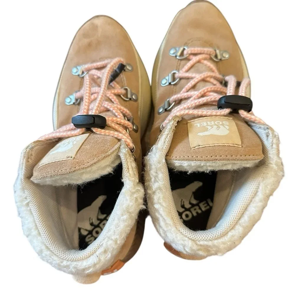 SOREL Out ‘N About Conquest Boot Size 5